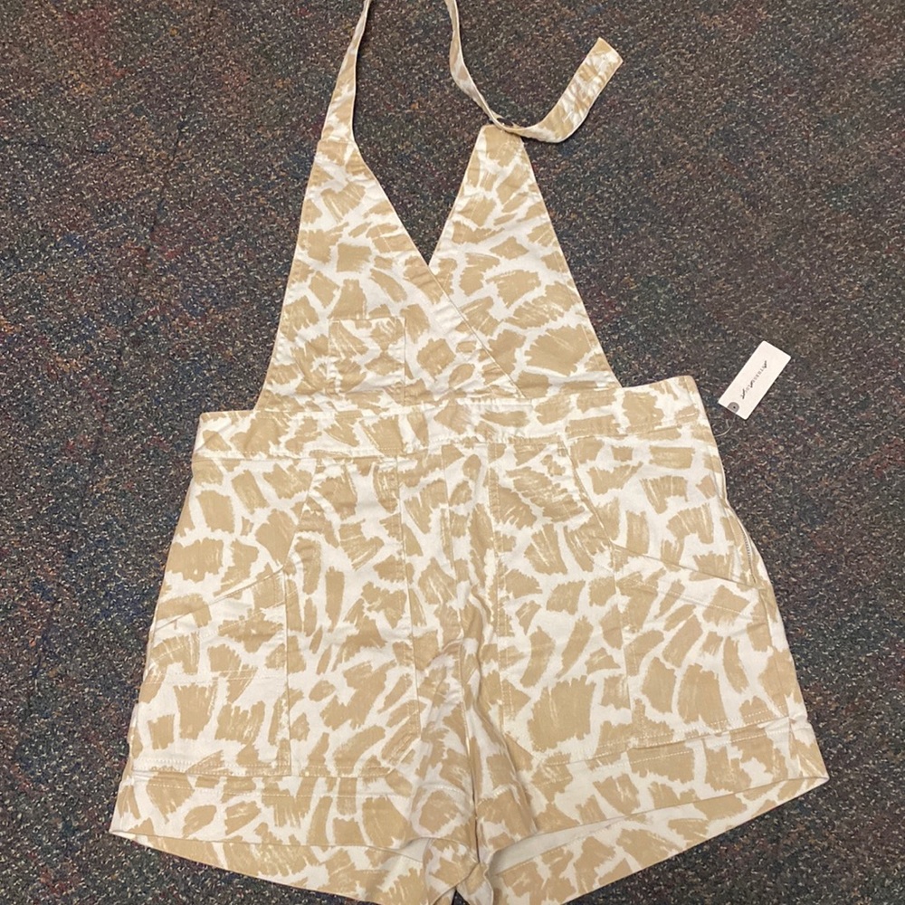 Maeve ANTHROPOLOGIE NWT 14 V-BIBBED DEMIN OVERALL SHORTS